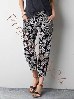 Retro AEO Black Rose Mixed Media Harem Pants